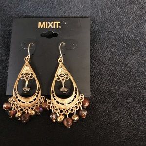 Gold dangle earrings